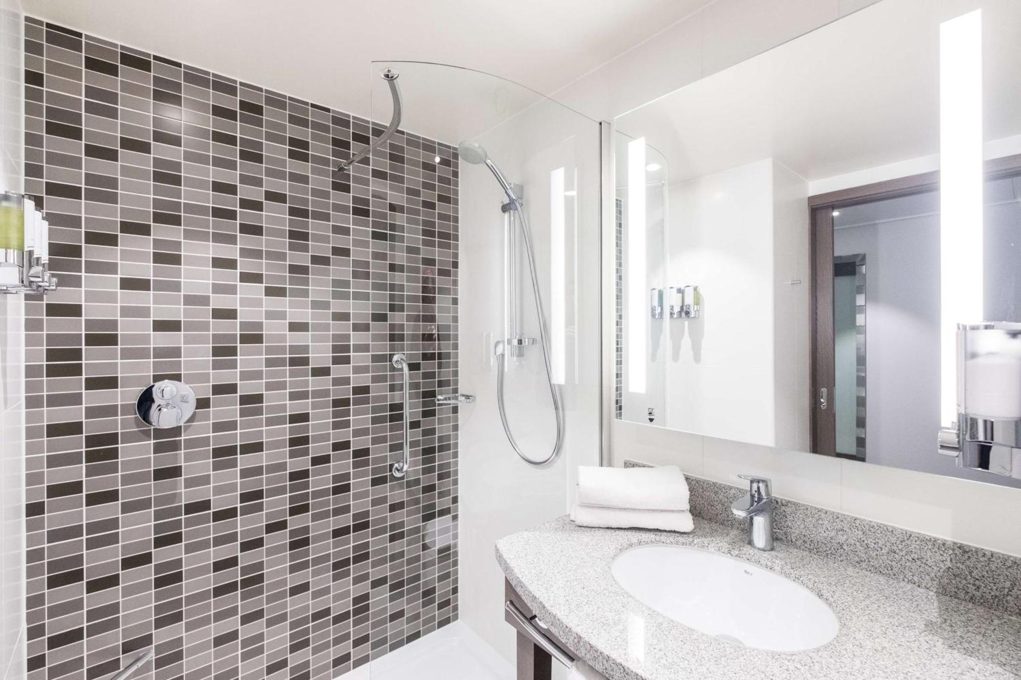 Hampton By Hilton Aberdeen Airport Dyce Exteriér fotografie