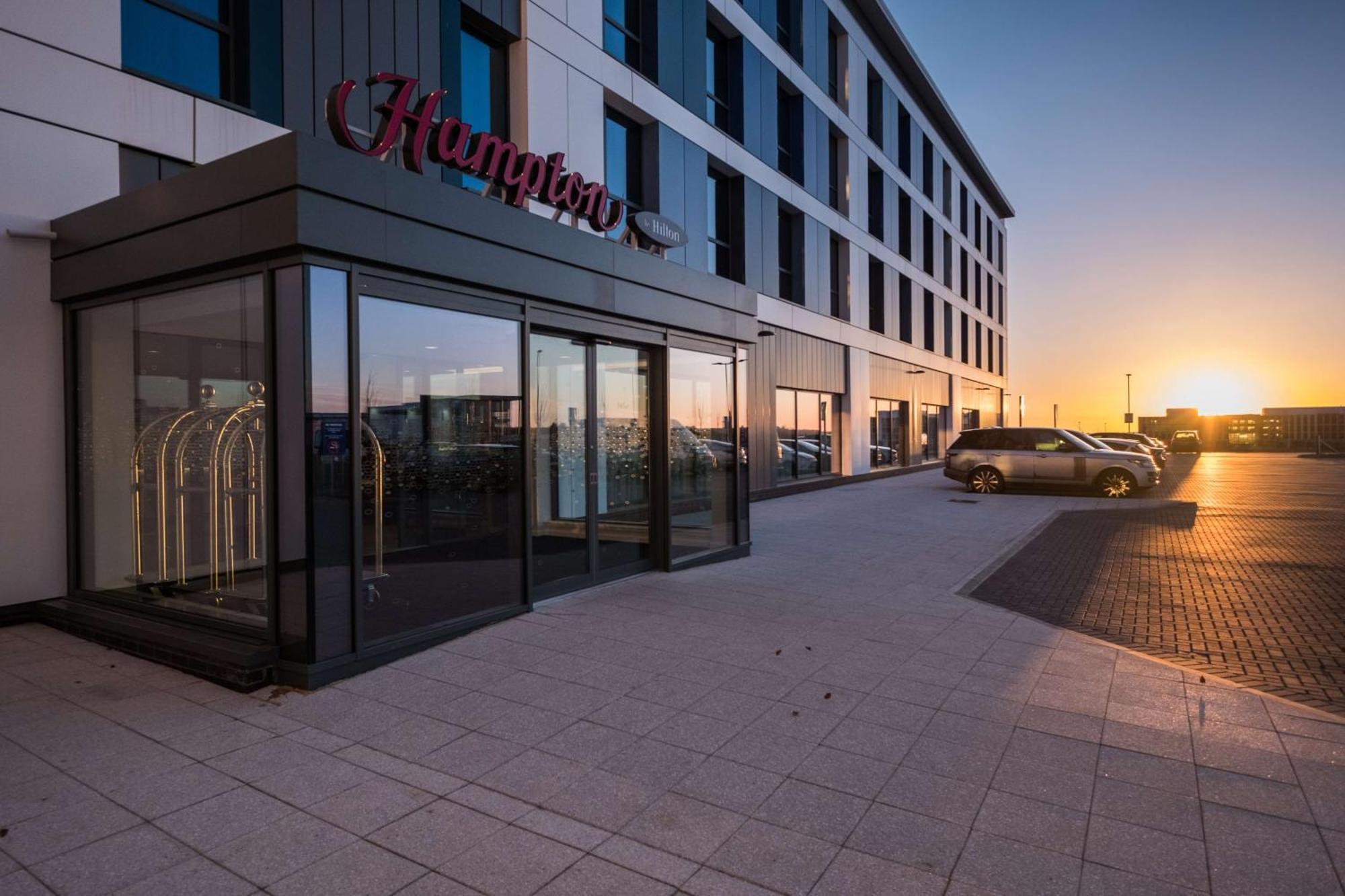 Hampton By Hilton Aberdeen Airport Dyce Exteriér fotografie
